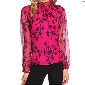 VINCE CAMUTO Iris Silhouttes Sheer Sleeve Blouse with Bonus Broach, Large